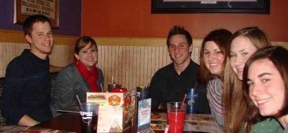 Jordan Albrite (second from right) goes out to eat with fellow Newsstreakers. Photo courtesy of Valerie Kibler.