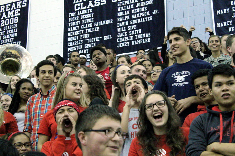 Juniors celebrate at the pep rally