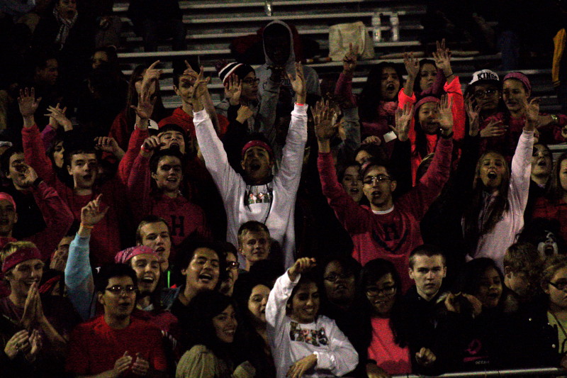 The Red Sea cheers on the Streaks.