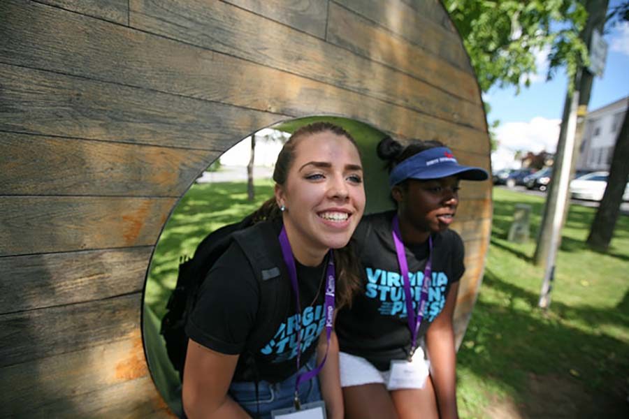 Sophomore Sarah Earle explores downtown in search of a story.