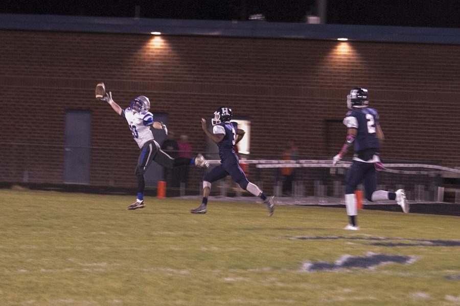The Streaks sprint after Fort Defiance to prevent a touchdown 