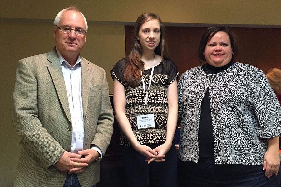 Superintendent Scott Kizner (left) presents with Mia Karr and Cynthia Prieto at the JEA/NSPA Fall 2014 National Journalism Convention in Washington, D.C.