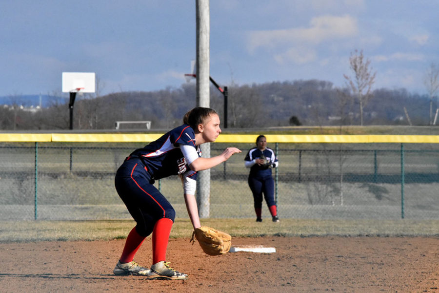 Sophomore Karleigh Gentry prepares to catch.