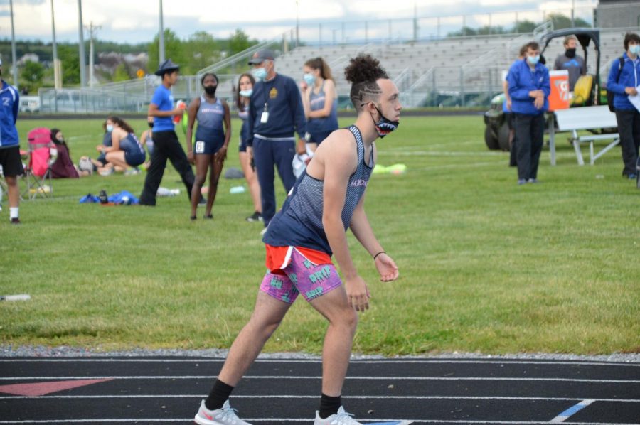 Sophomore Evan Geisler prepares to run his race. 
