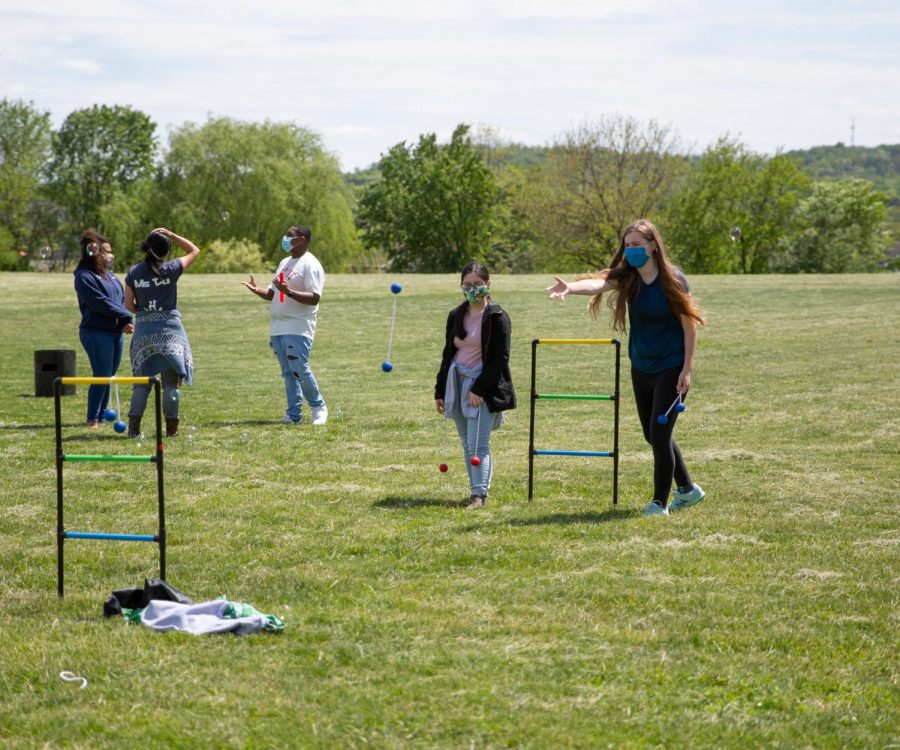Sophomores participate in outdoor games during the Wellness Fair.