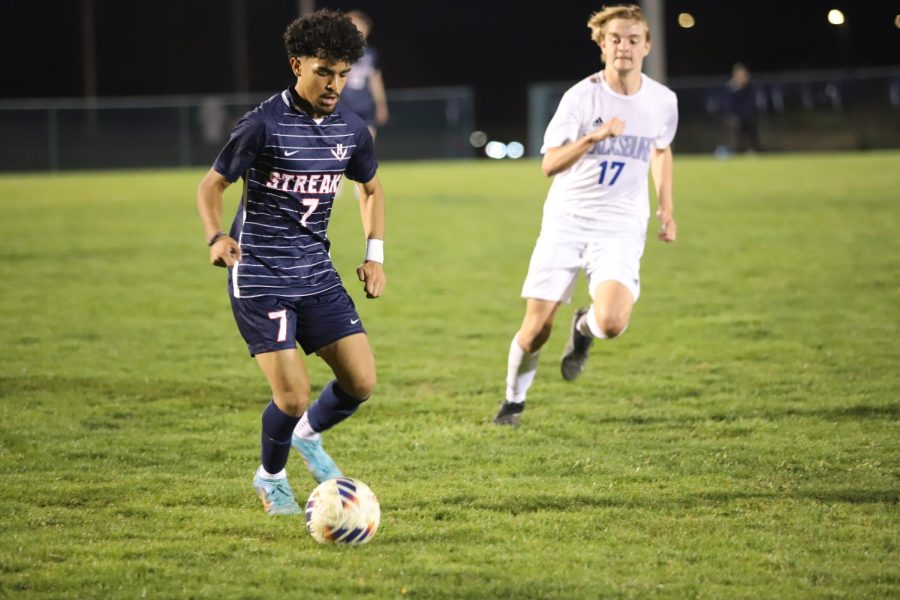Junior right wing Isai Rodriguez Mendoza brings the ball down the field.