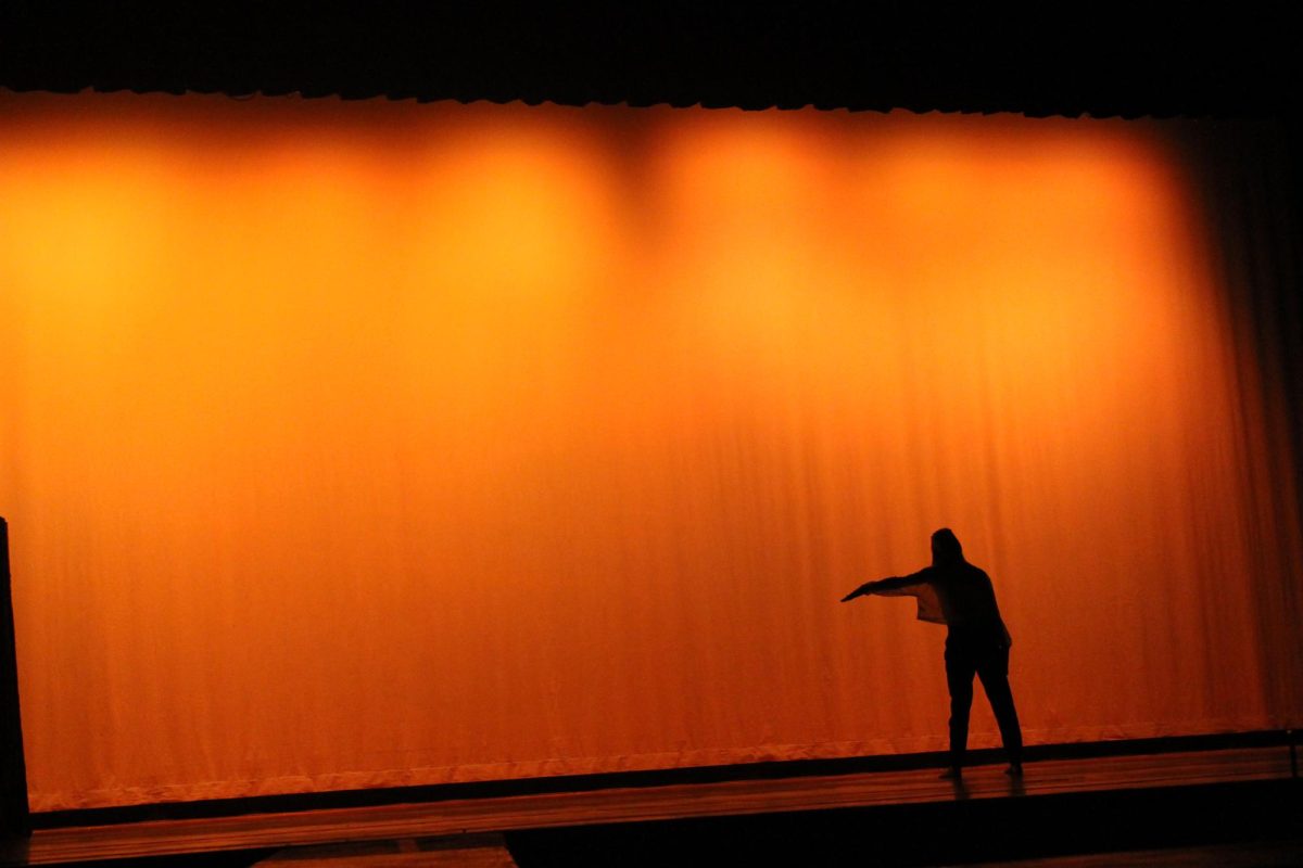 Senior Natalie Corso Starts her dance piece 