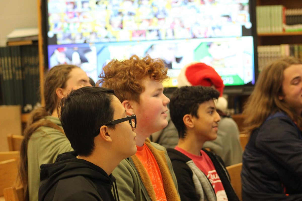 Freshman students play against each other in various games during the STEMinar.  
