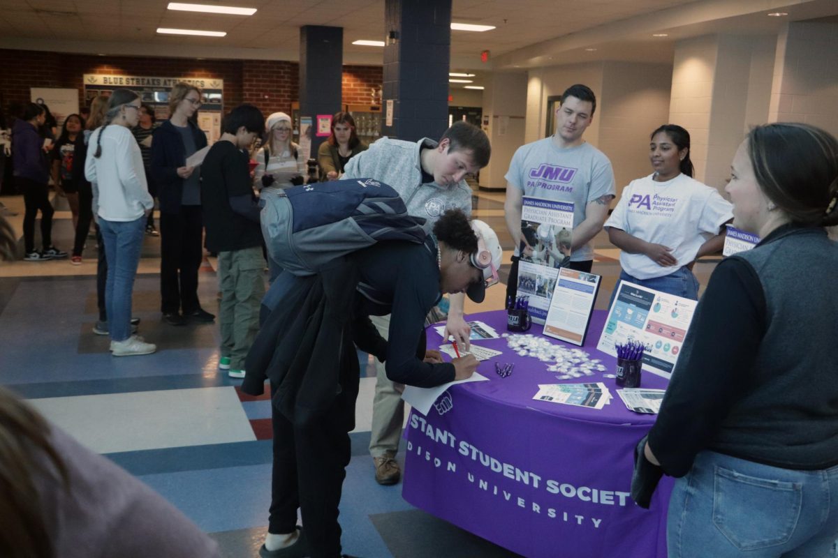 The JMU physician assistant program talks about what they study and what physician assistants do.