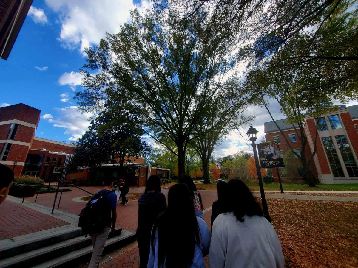 GEAR UP Sophomores get put into groups of 10 people to explore the campus, let by one of the college students.