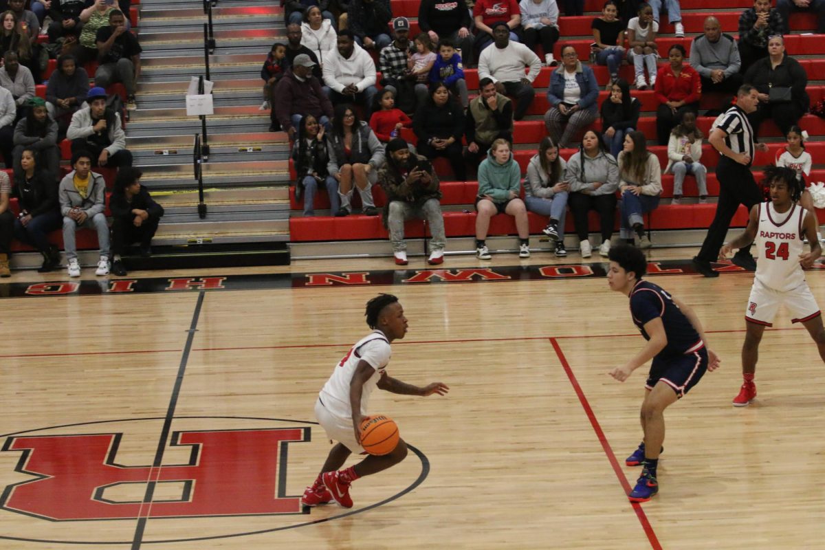 Sophomore Yandel Roberts defending