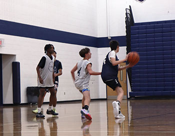 Lincoln Rexroad playing defence