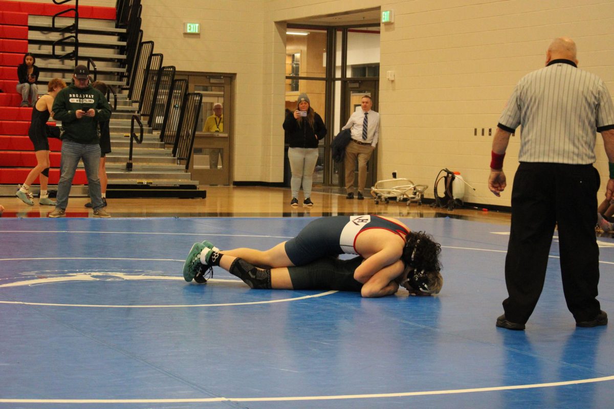 HHS wrestling broadway