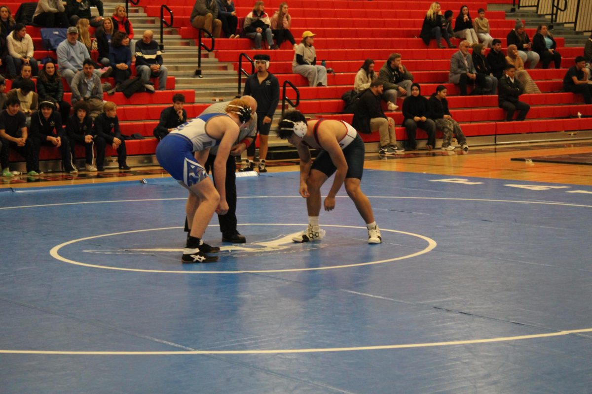 Wrestlers get ready to compete