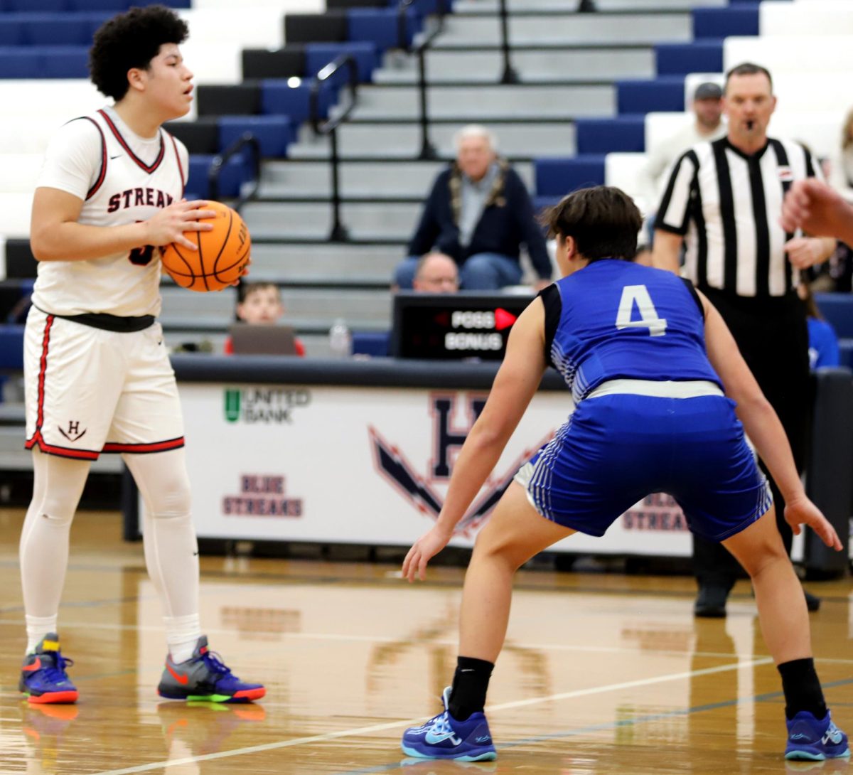 Sophomore Yandel Robles about to pass the ball.