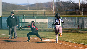 Rylie Patterson rushing to first base.