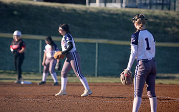 Rylie Patterson about to pitch.