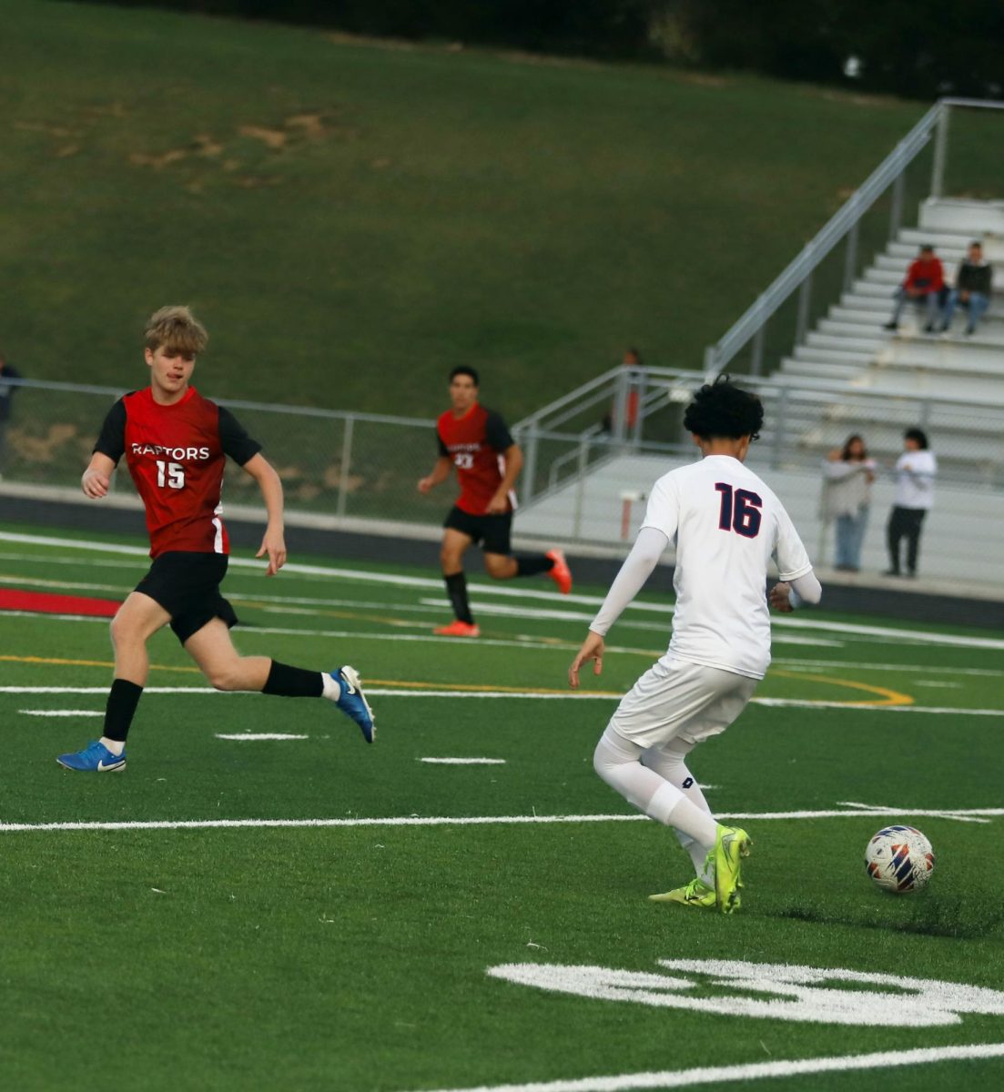 Ayala-gallegos about to get the ball 