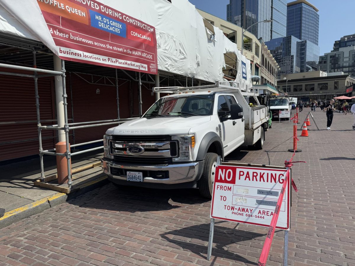 No parking zone along the Triangle Building Deck at Copacabana.