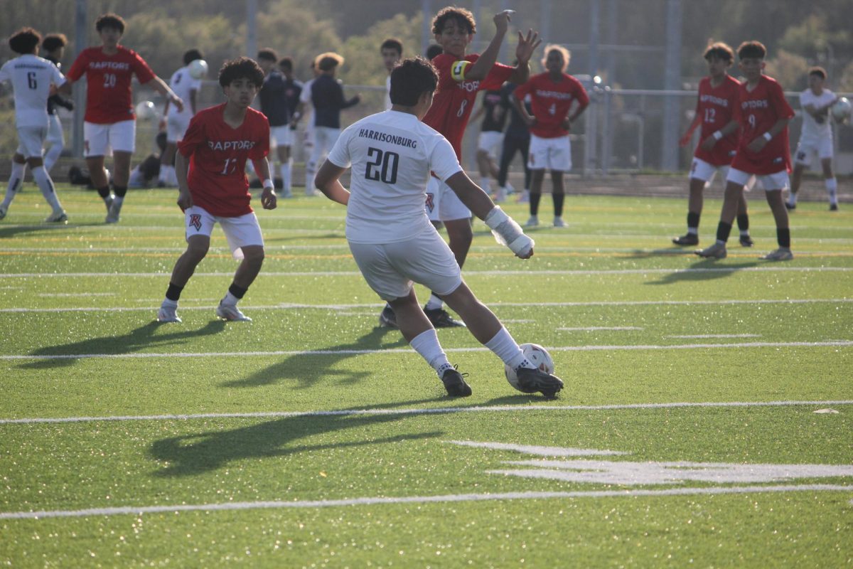 Jose Mendoza Flores with the ball.