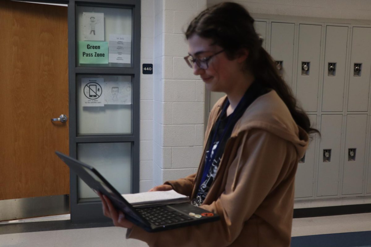 Sophomore Katie Bush looks down at her computer.
