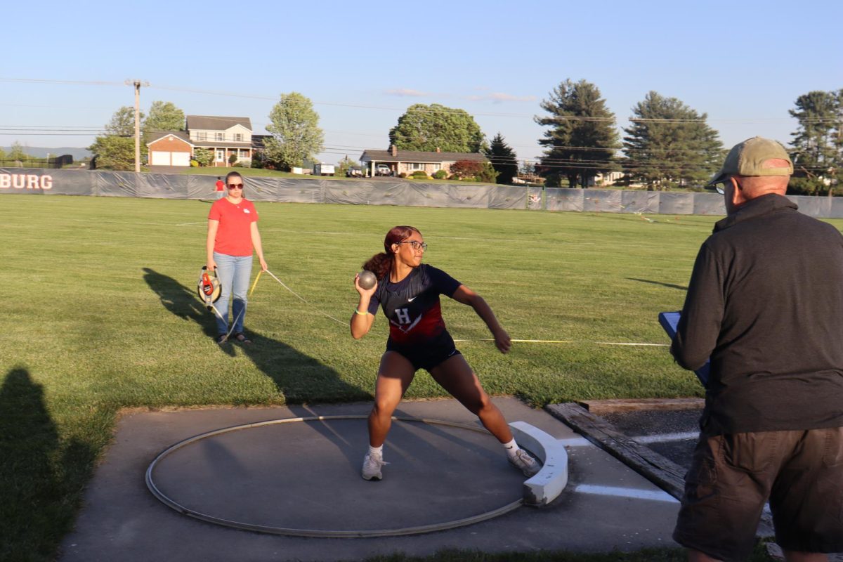 Alyse Sheffey throwing shot.