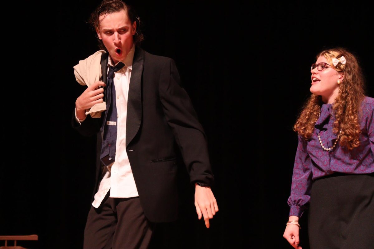 Ell Norment performing the part of Hoyt.