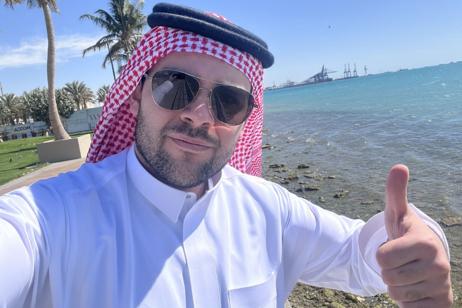 Andres Loretdemola posing in front of the Red Sea, after arriving in Jeddah. Photo courtesy of Andres Loretdemola.